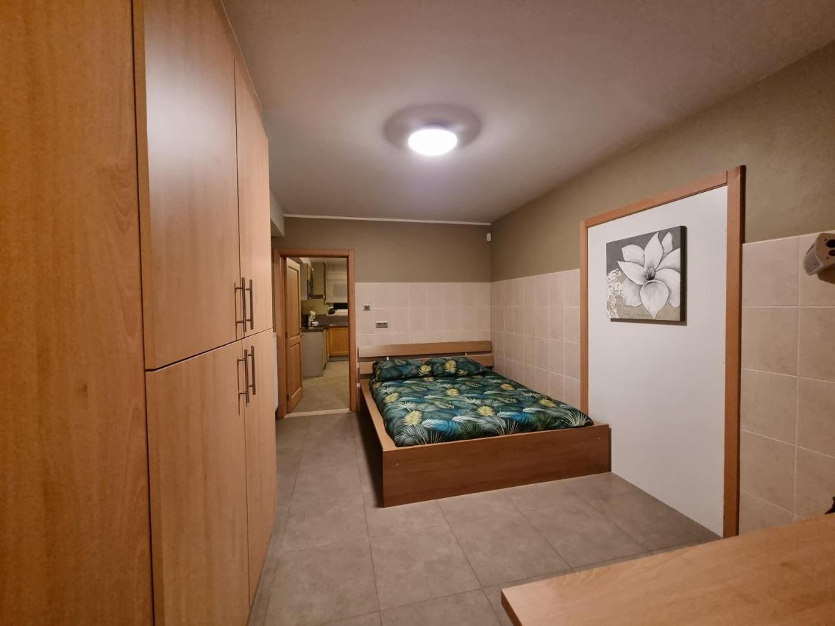 Susberg 3 Luxe Verblijf Met Zwembad En Sauna NeerNeerpelt Exterior photo