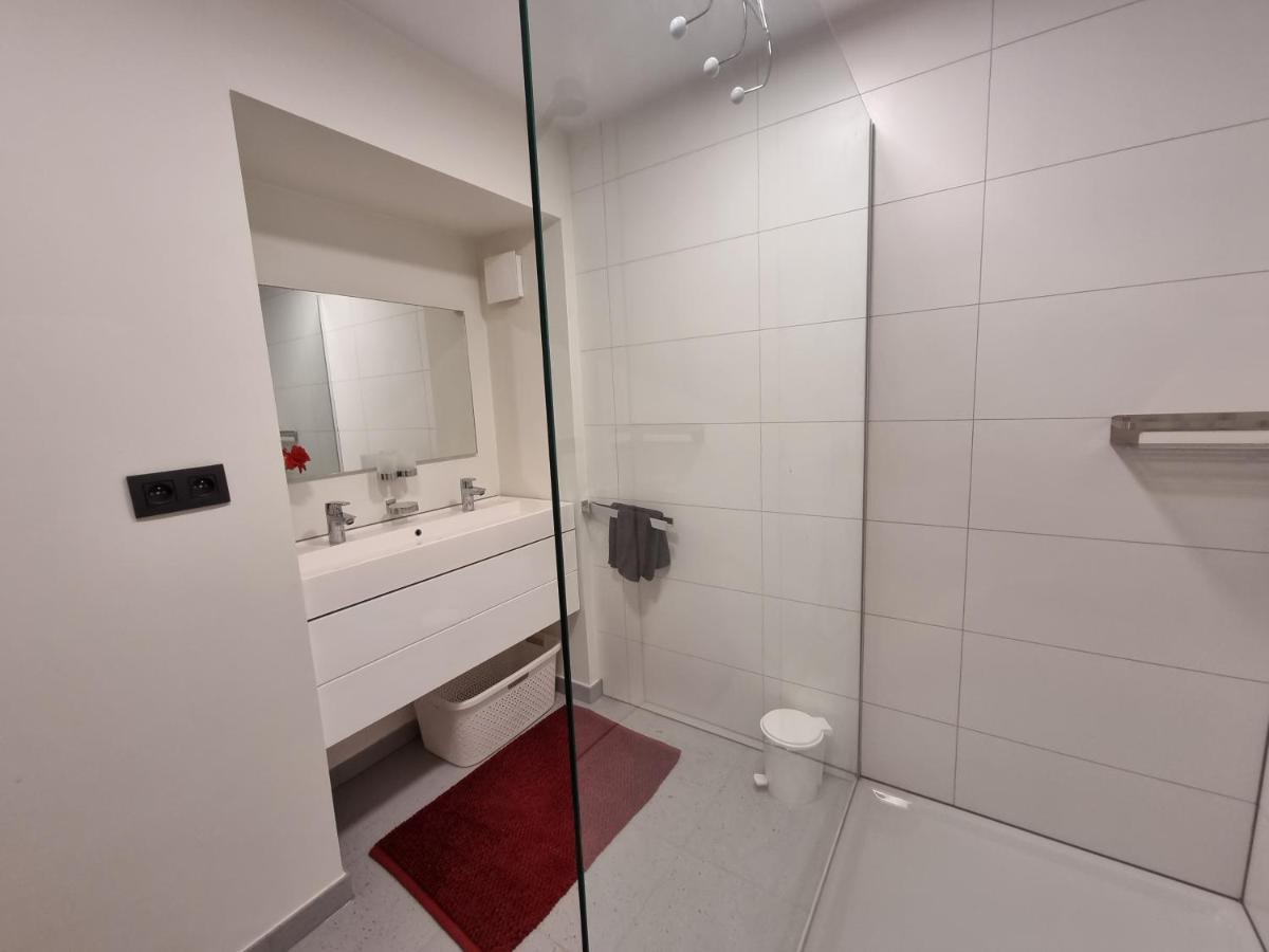 Susberg 3 Luxe Verblijf Met Zwembad En Sauna NeerNeerpelt Exterior photo